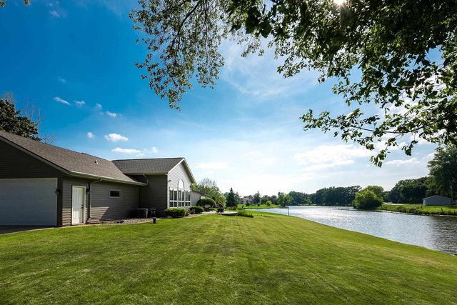 3129 HONEY CREEK COURT, Oshkosh, WI 54904