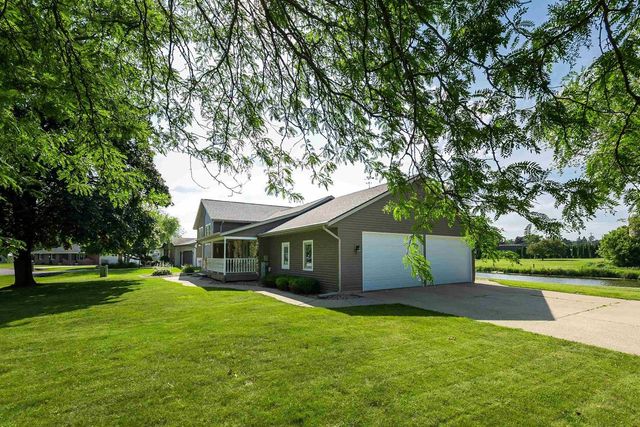 3129 HONEY CREEK COURT, Oshkosh, WI 54904