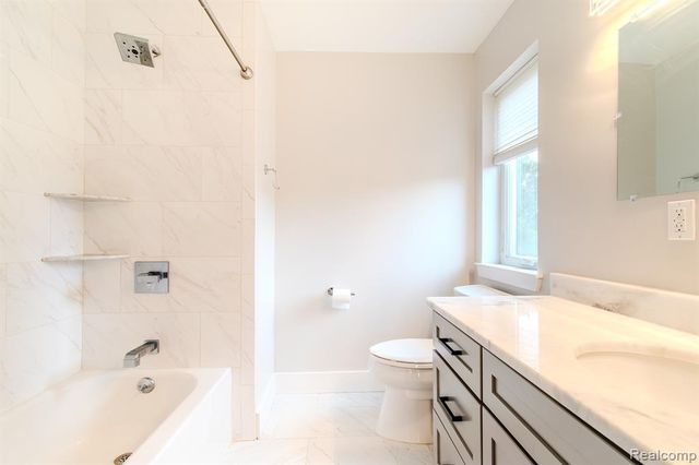 123 Mason Court 2, Royal Oak, MI 48067
