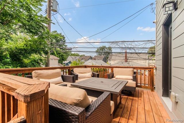 123 Mason Court 2, Royal Oak, MI 48067