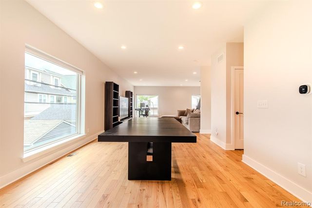 123 Mason Court 2, Royal Oak, MI 48067