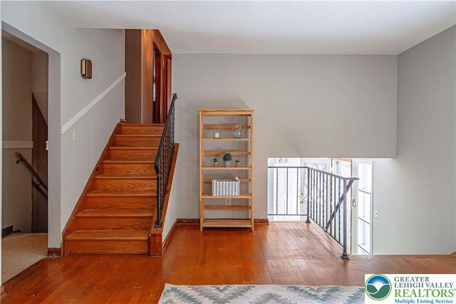 1560 Chaucer Lane, Bethlehem City, PA 18017