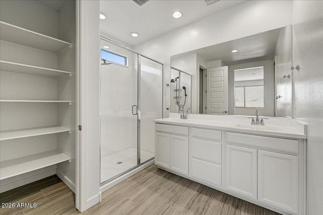 1642 W MONTE Way, Phoenix, AZ 85041