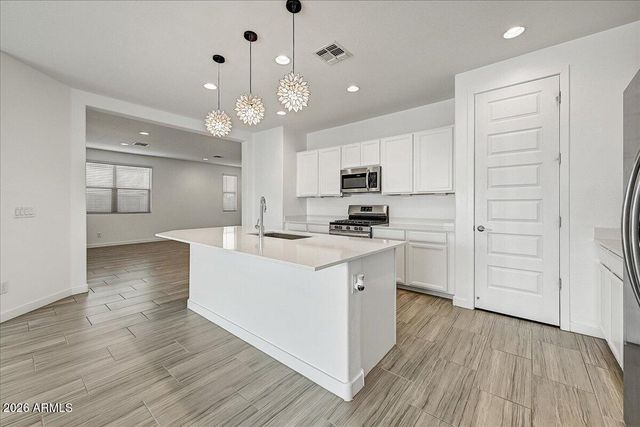 1642 W MONTE Way, Phoenix, AZ 85041