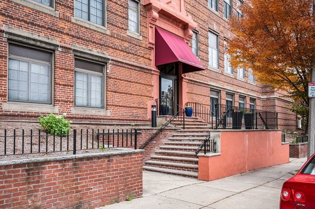 1 Prescott St 206, Boston, MA 02128
