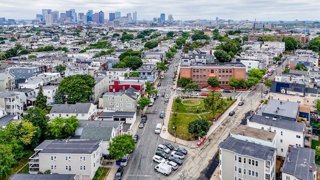 1 Prescott St 206, Boston, MA 02128
