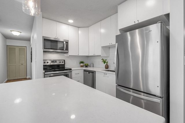 1 Prescott St 206, Boston, MA 02128