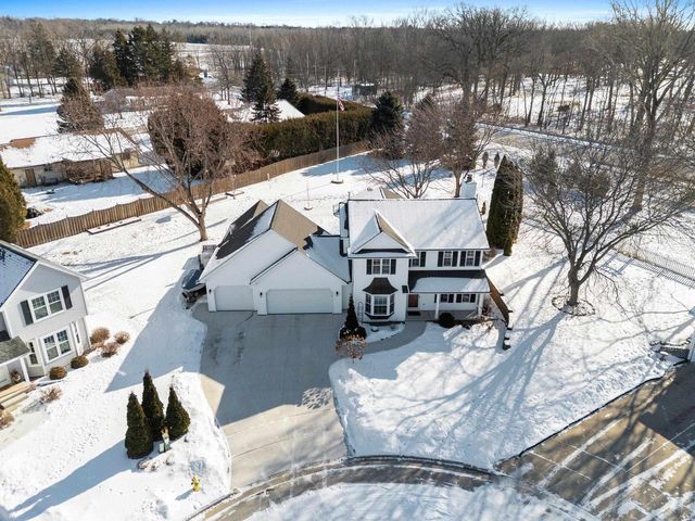 2626 SHORE RIDGE COURT, Green Bay, WI 54311