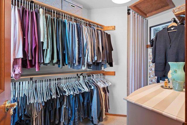 2626 SHORE RIDGE COURT, Green Bay, WI 54311