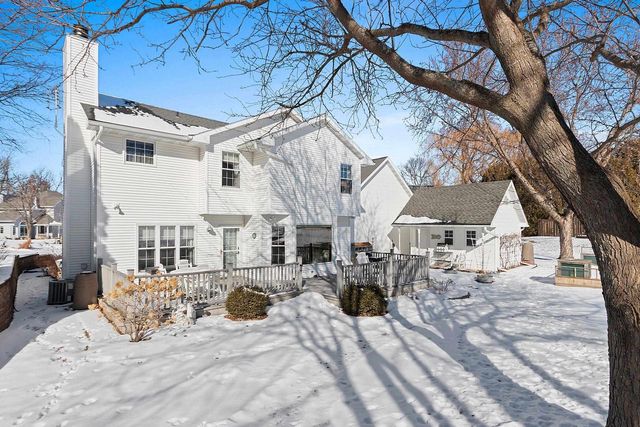 2626 SHORE RIDGE COURT, Green Bay, WI 54311