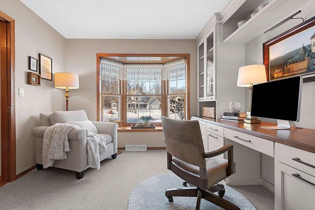 2626 SHORE RIDGE COURT, Green Bay, WI 54311