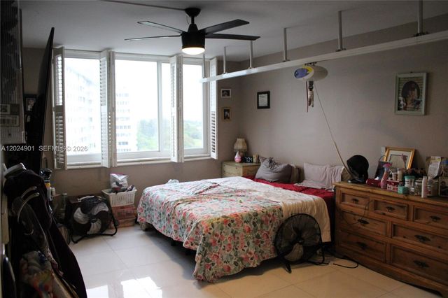 4200 Hillcrest Dr 820, Hollywood, FL 33021