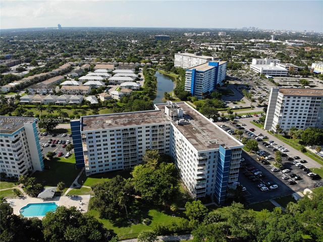 4200 Hillcrest Dr 820, Hollywood, FL 33021