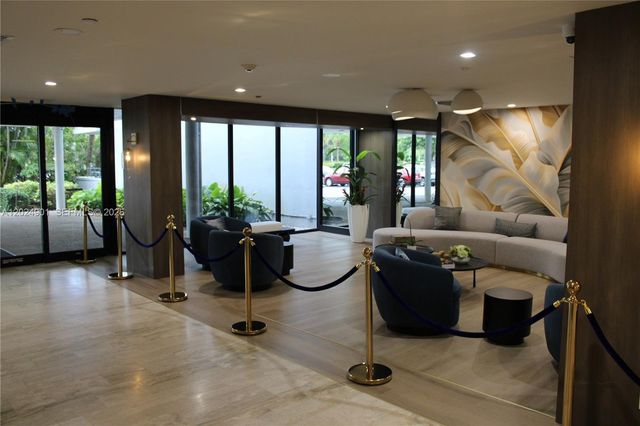 4200 Hillcrest Dr 820, Hollywood, FL 33021