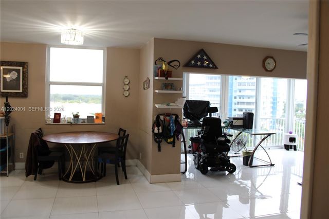 4200 Hillcrest Dr 820, Hollywood, FL 33021