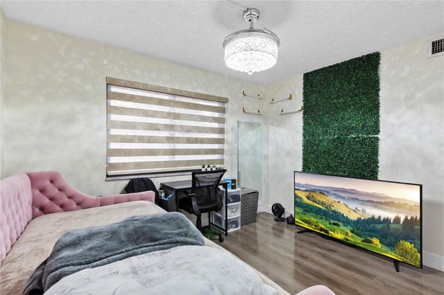 9300 SW 8th Street 102, Boca Raton, FL 33428