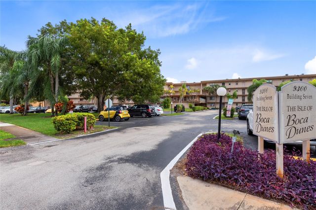 9300 SW 8th Street 102, Boca Raton, FL 33428