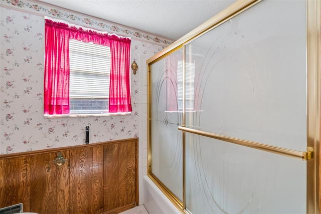 8328 NW 25th Street, Bethany, OK 73008