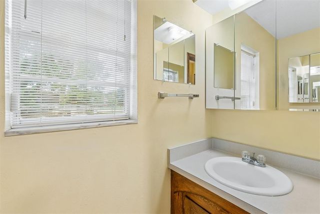8328 NW 25th Street, Bethany, OK 73008