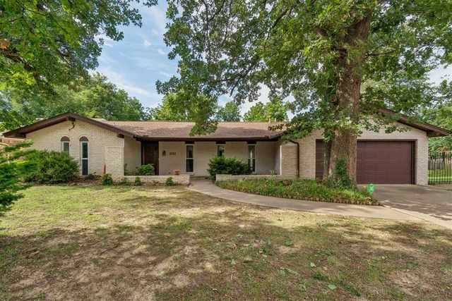 8328 NW 25th Street, Bethany, OK 73008
