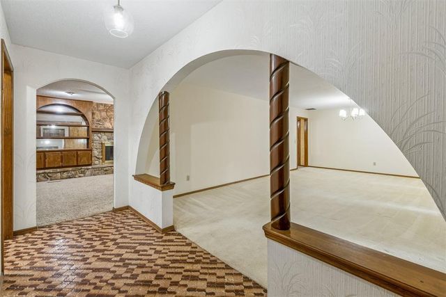 8328 NW 25th Street, Bethany, OK 73008