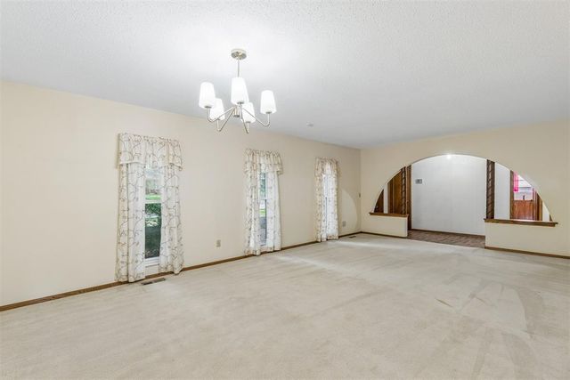 8328 NW 25th Street, Bethany, OK 73008