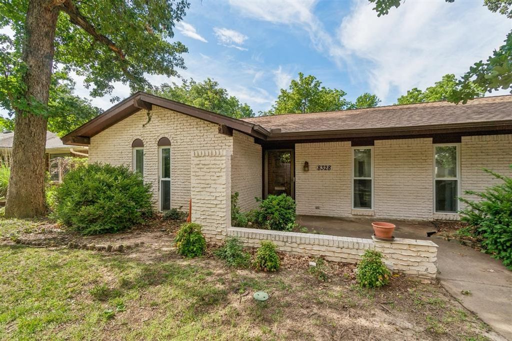 8328 NW 25th Street, Bethany, OK 73008