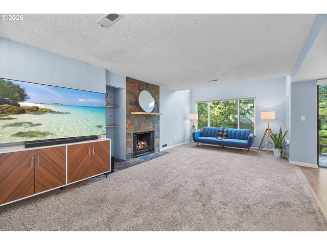 225 CERVANTES, Lake Oswego, OR 97035
