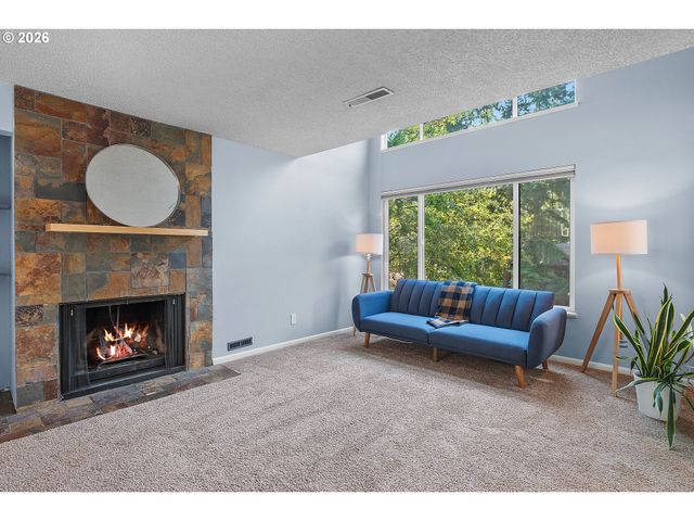 225 CERVANTES, Lake Oswego, OR 97035