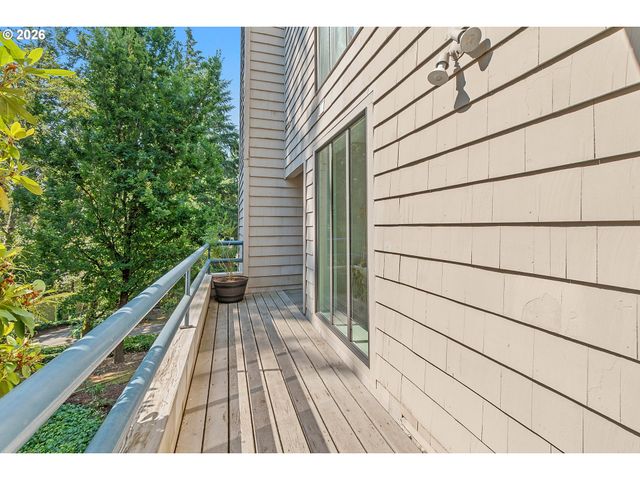 225 CERVANTES, Lake Oswego, OR 97035