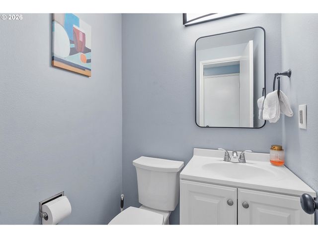 225 CERVANTES, Lake Oswego, OR 97035
