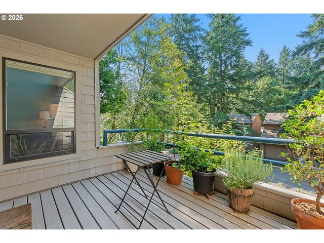 225 CERVANTES, Lake Oswego, OR 97035