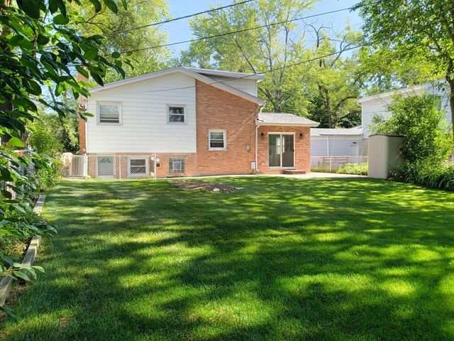 319 Park Drive, Northbrook, IL 60062