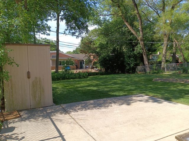 319 Park Drive, Northbrook, IL 60062