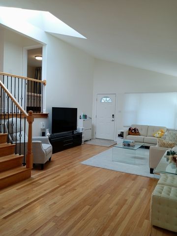 319 Park Drive, Northbrook, IL 60062