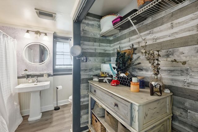 9 Waters St, Millbury, MA 01527
