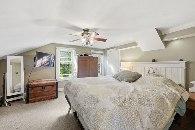 9 Waters St, Millbury, MA 01527
