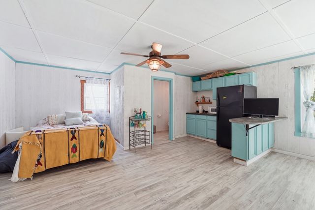 9 Waters St, Millbury, MA 01527