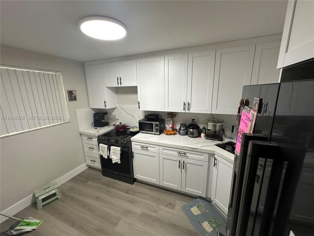 7500 NW 17th St 102, Plantation, FL 33313