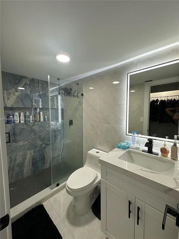 7500 NW 17th St 102, Plantation, FL 33313