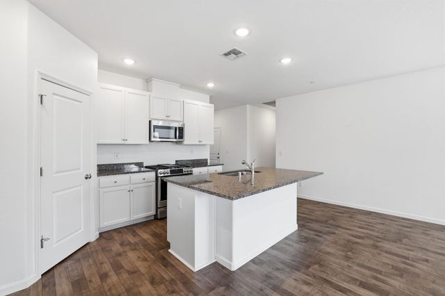 1120 Cedar Dr, Wheatland, CA 95692