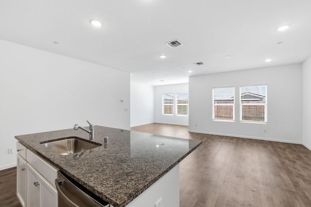 1120 Cedar Dr, Wheatland, CA 95692