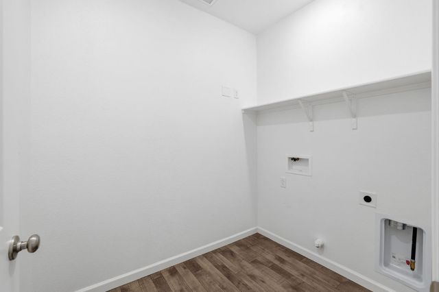 1120 Cedar Dr, Wheatland, CA 95692