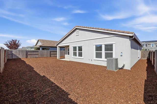 1120 Cedar Dr, Wheatland, CA 95692