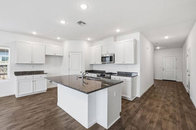 1120 Cedar Dr, Wheatland, CA 95692