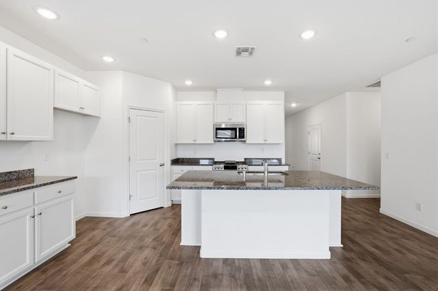 1120 Cedar Dr, Wheatland, CA 95692