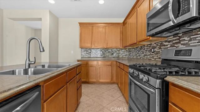 11768 Tiffany, Victorville, CA 92392