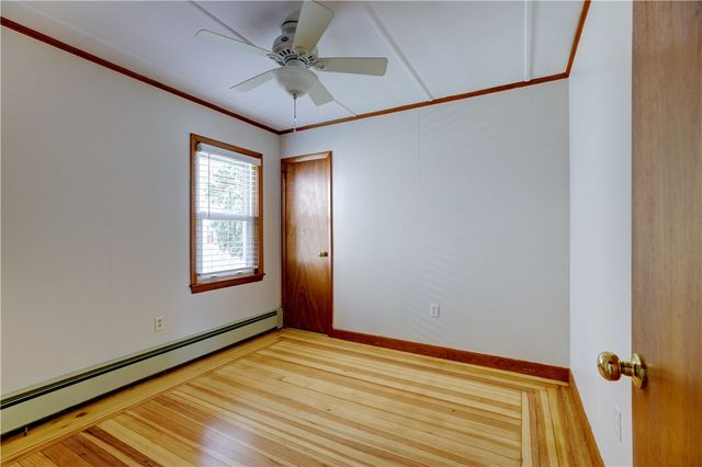 22 Burdick Avenue, Newport, RI 02840