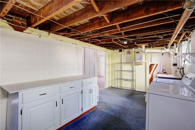 22 Burdick Avenue, Newport, RI 02840