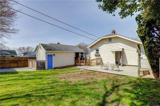 22 Burdick Avenue, Newport, RI 02840